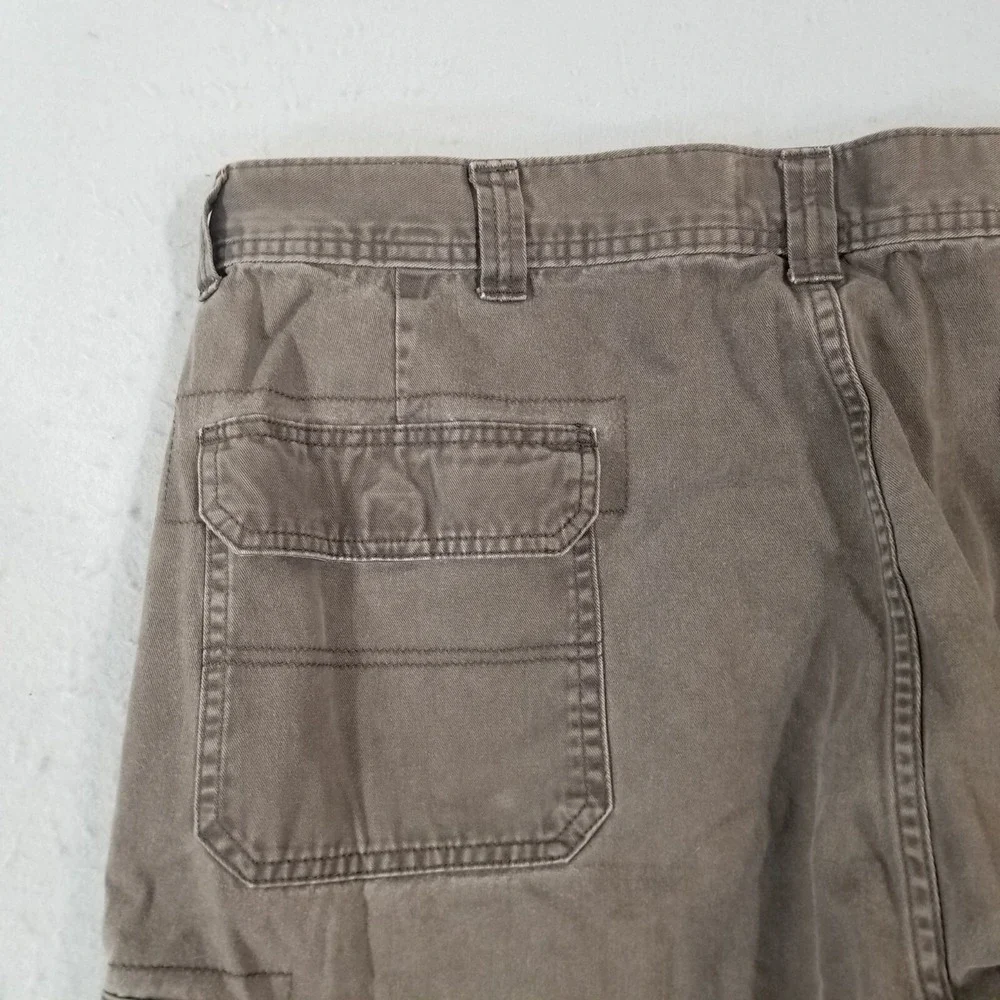 Wrangler cargo hiking pants men's 42 x 30 brown cotton Outdoor Adventure